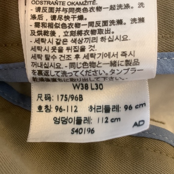 Dockers Men’s Kakhis - Picture 4 of 6